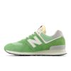 Unisex-Adult 574 V2 70s Racing Sneaker